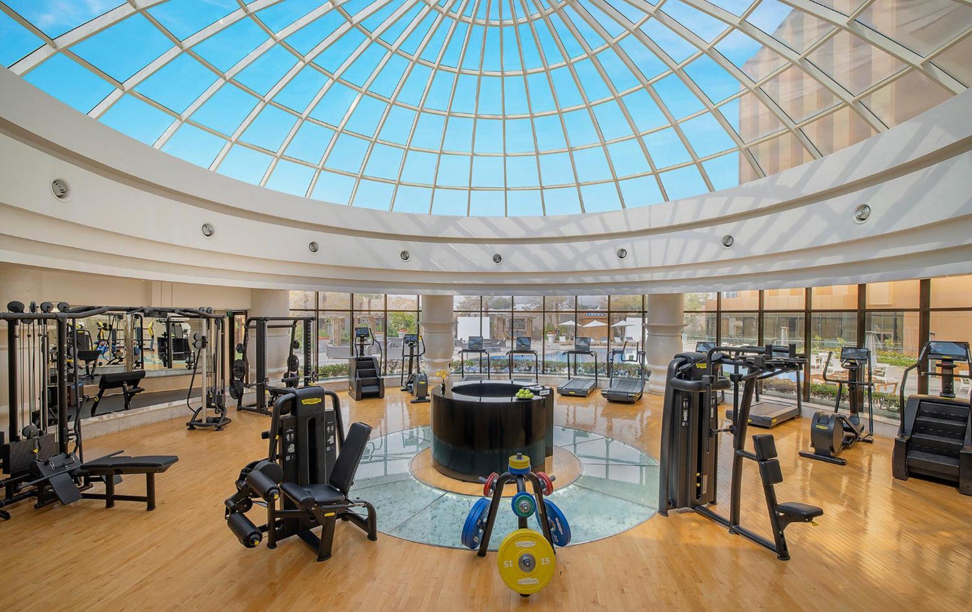 Voco - Riyadh, An Ihg Hotel - فندق فوكو الرياض, احدى فنادق مجموعة إنتركونتيننتال Екстер'єр фото The gym at the hotel