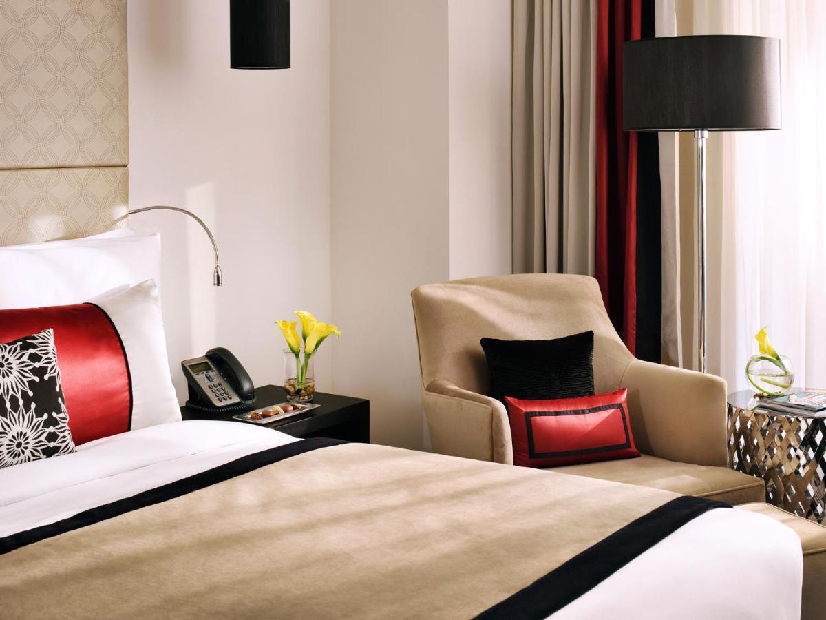 Voco - Riyadh, An Ihg Hotel - فندق فوكو الرياض, احدى فنادق مجموعة إنتركونتيننتال Екстер'єр фото A room at the hotel