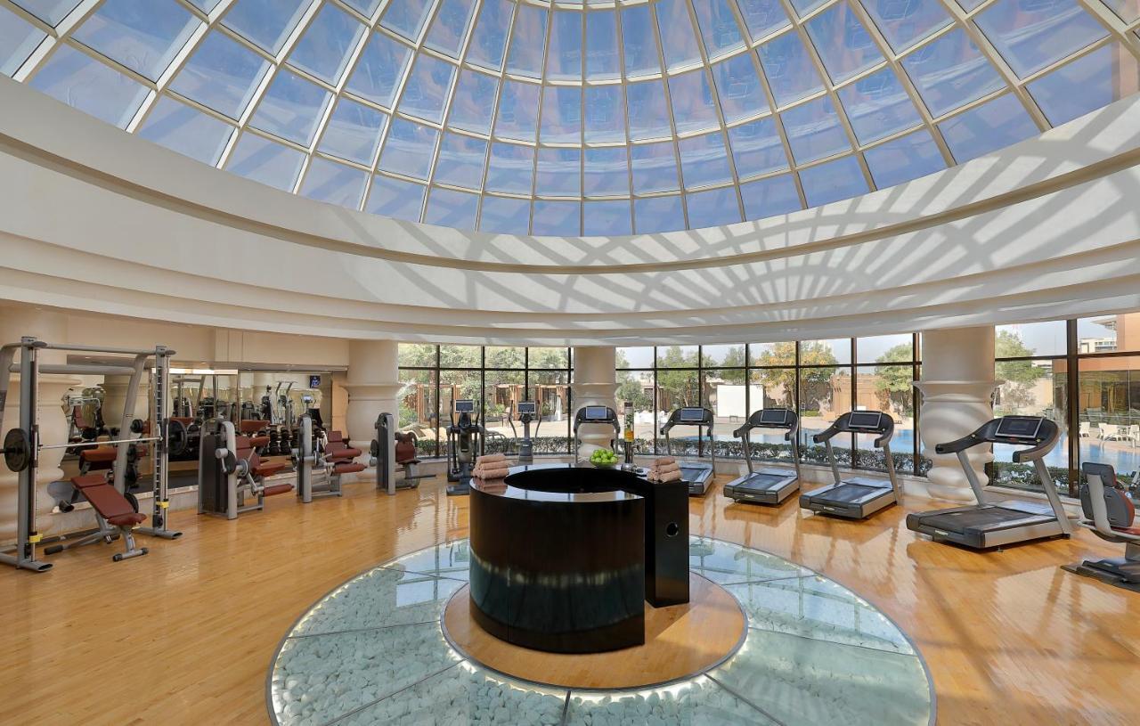 Voco - Riyadh, An Ihg Hotel - فندق فوكو الرياض, احدى فنادق مجموعة إنتركونتيننتال Екстер'єр фото The gym at the Four Seasons Hotel, Cairo