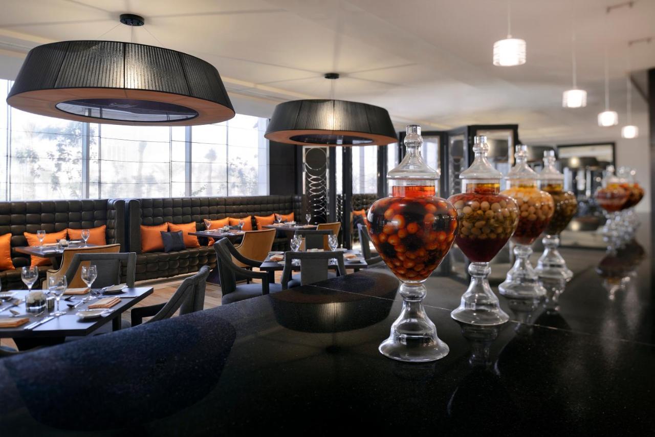 Voco - Riyadh, An Ihg Hotel - فندق فوكو الرياض, احدى فنادق مجموعة إنتركونتيننتال Екстер'єр фото The restaurant