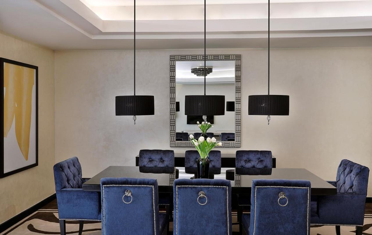 Voco - Riyadh, An Ihg Hotel - فندق فوكو الرياض, احدى فنادق مجموعة إنتركونتيننتال Екстер'єр фото A dining room